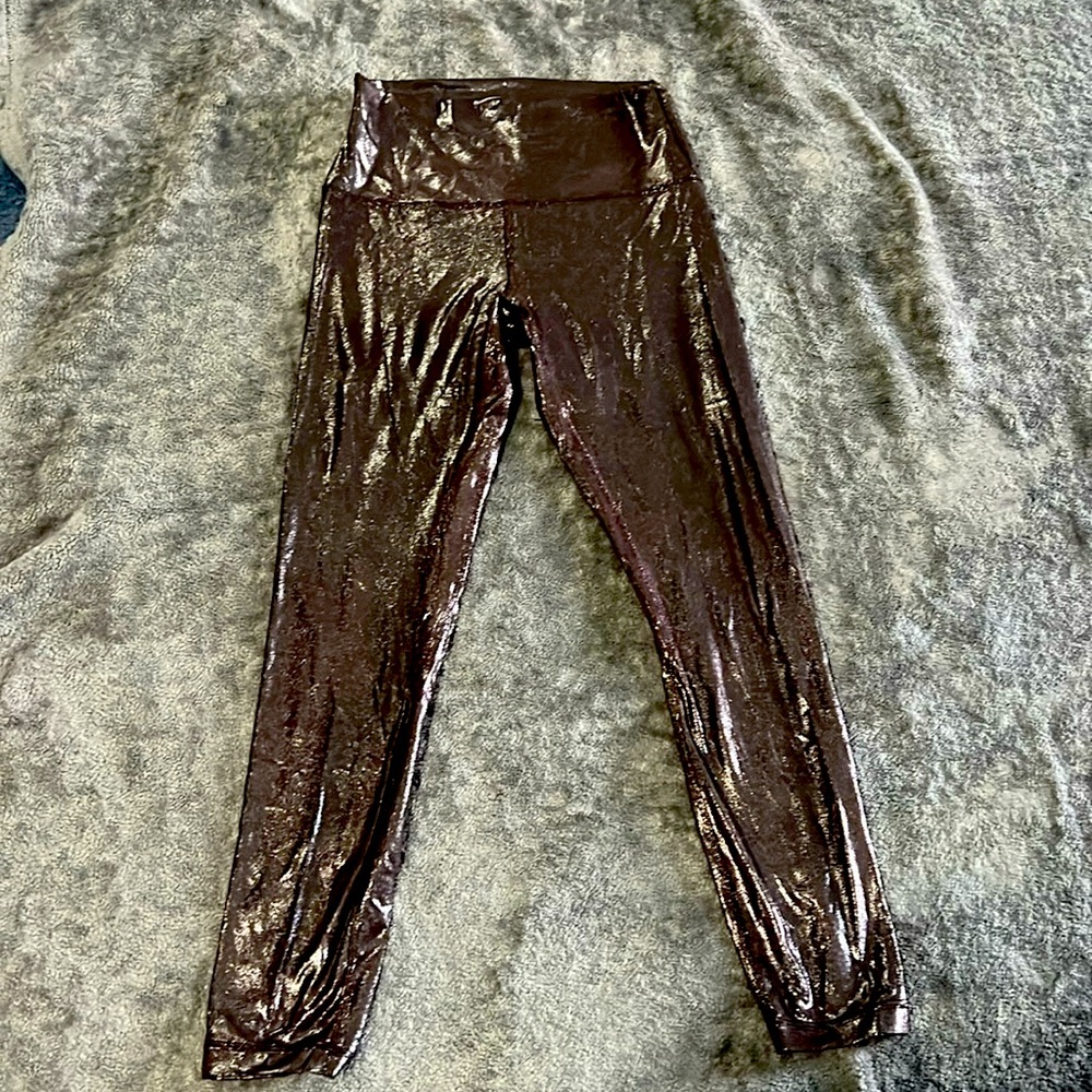 Irridesent brown Real lululemon work out leggings fits like a 5-7